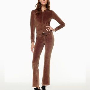 Aritzia Sunday Best Kiera Pant in Brown size XS Flare Velour Velvet